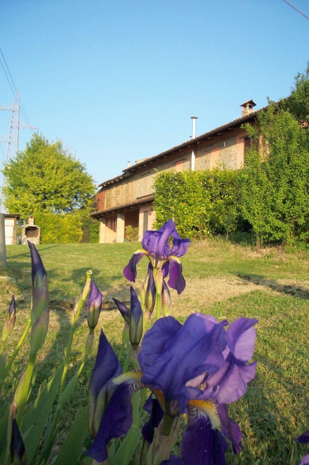 Hotel Agriturismo Ca Trinche Santo Stefano Belbo Exterior foto